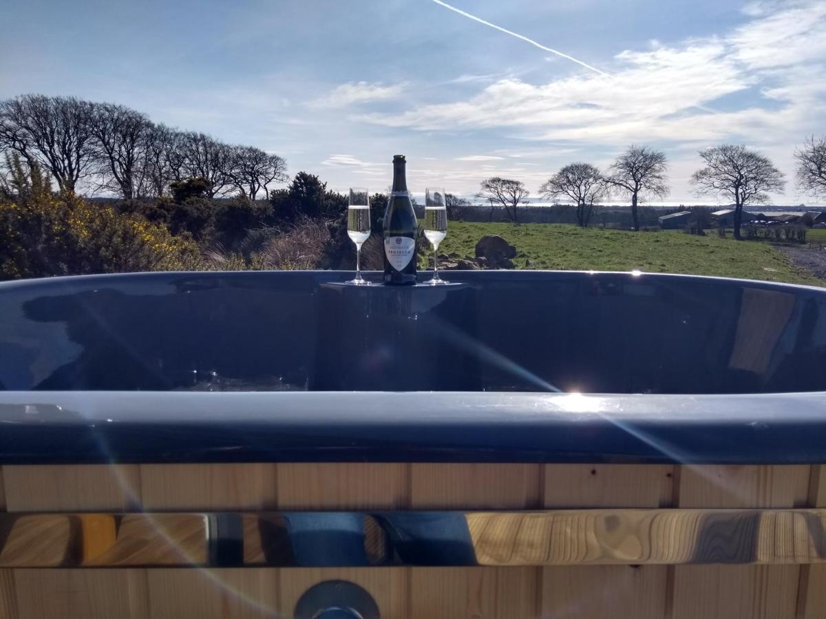 Cleeves Cabins Arran Luxury Lodge With Hot Tub Dalry  Exterior foto