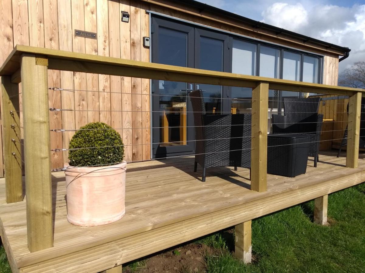 Cleeves Cabins Arran Luxury Lodge With Hot Tub Dalry  Exterior foto